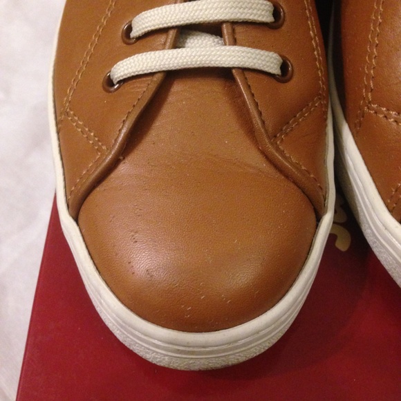 Salvatore Ferragamo Tan Leather Sneakers 8.5 - Picture 4 of 10